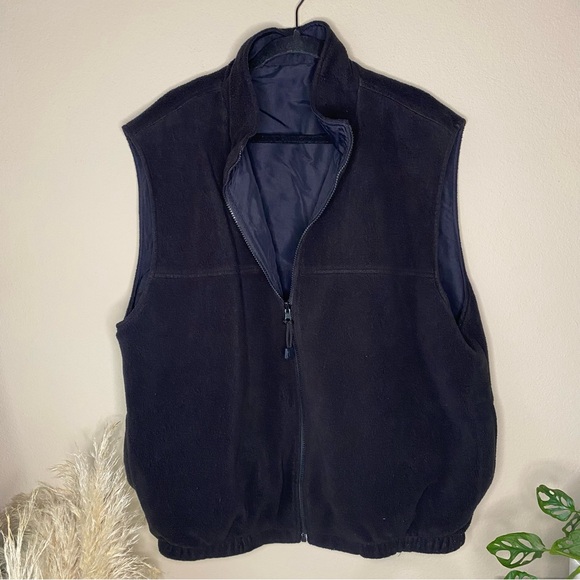 Port Authority Outdoors John Deere Reservable Fleece Zipup Vest Black Green - Picture 8 of 9